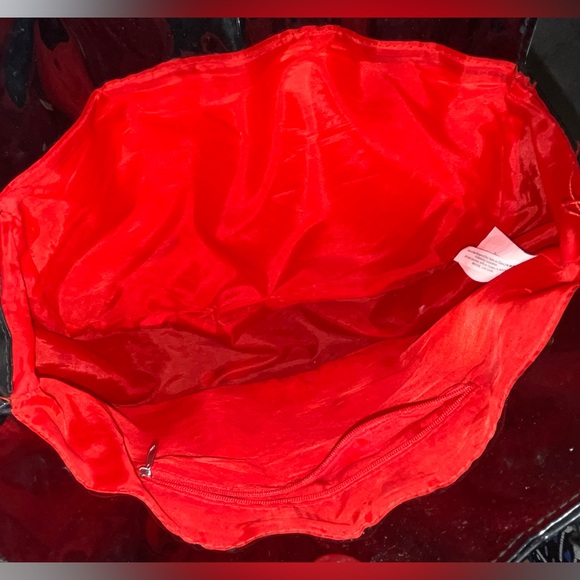 Hello Kitty Loungefly x Sanrio Purse - Picture 3 of 4